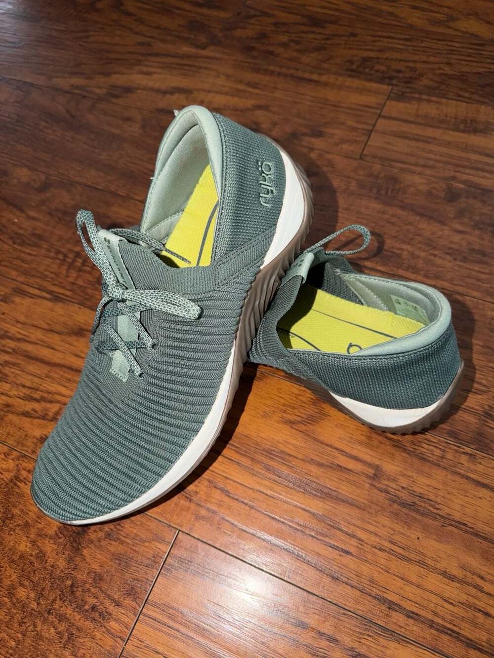 Ryka Echo Knit Women's Walking Shoes Size 9.5W Green